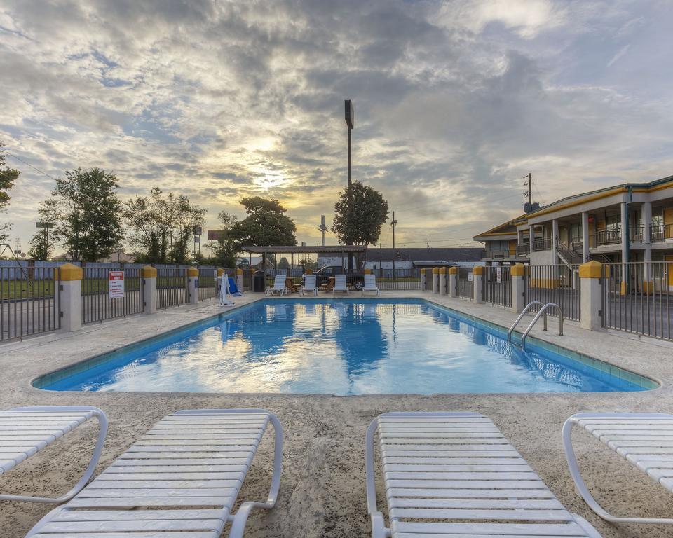Econo Lodge Byron Ngoại thất bức ảnh