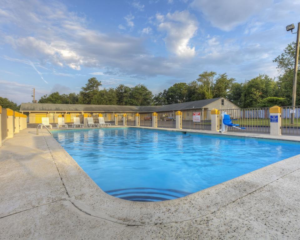 Econo Lodge Byron Ngoại thất bức ảnh
