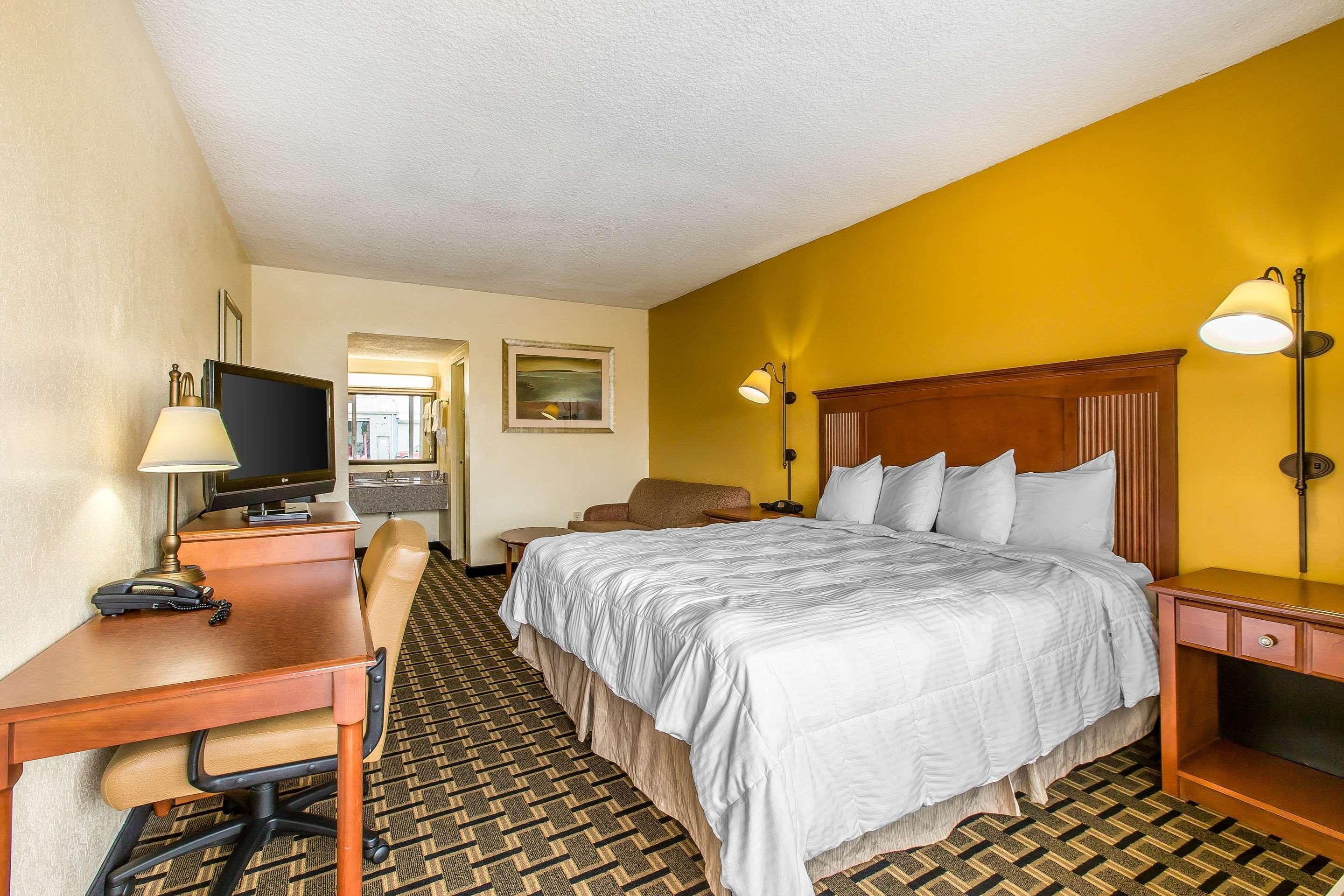Econo Lodge Byron Ngoại thất bức ảnh