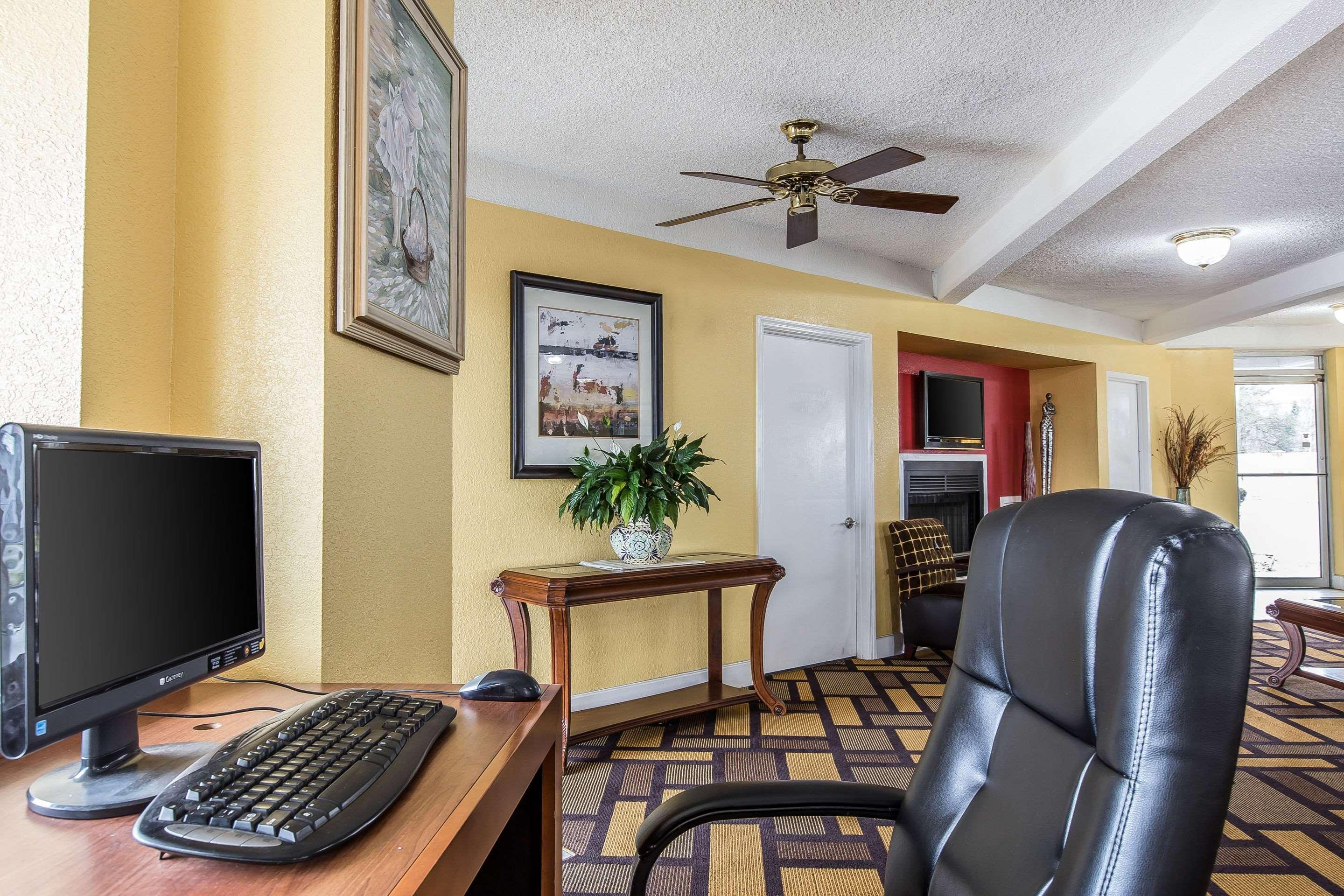 Econo Lodge Byron Ngoại thất bức ảnh