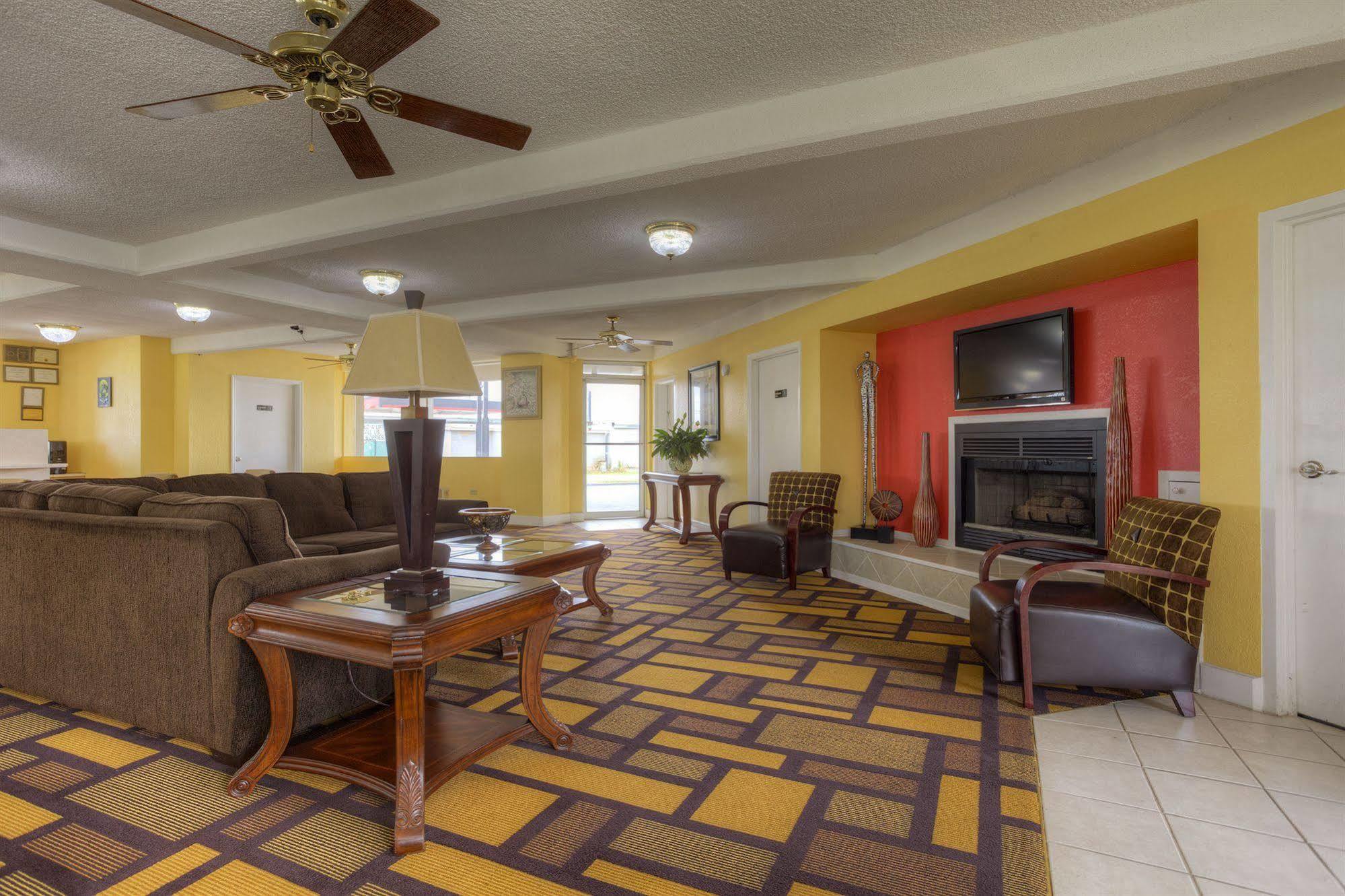 Econo Lodge Byron Ngoại thất bức ảnh