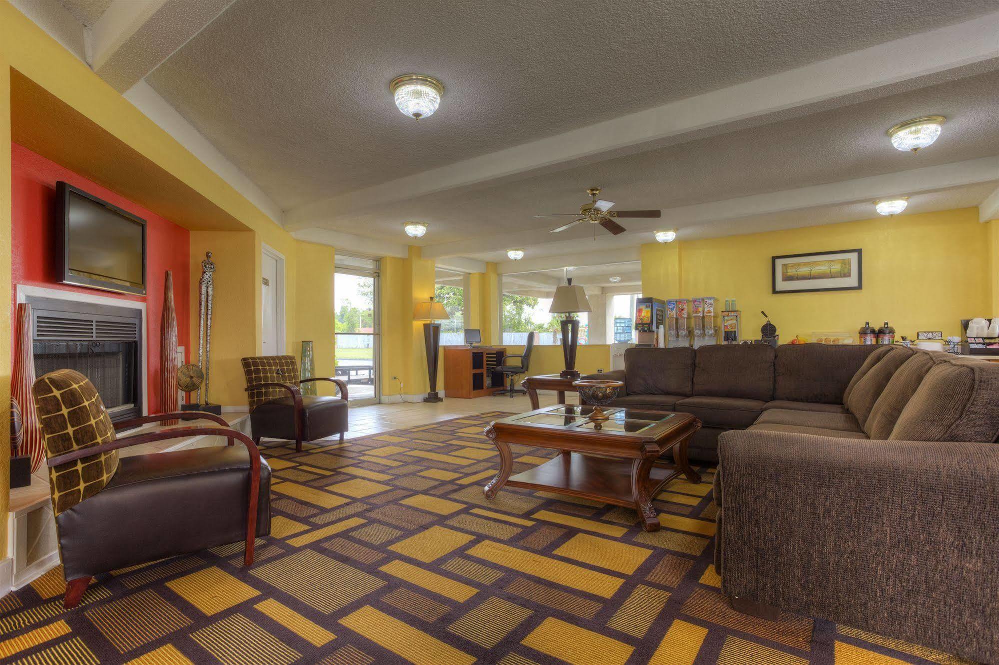 Econo Lodge Byron Ngoại thất bức ảnh