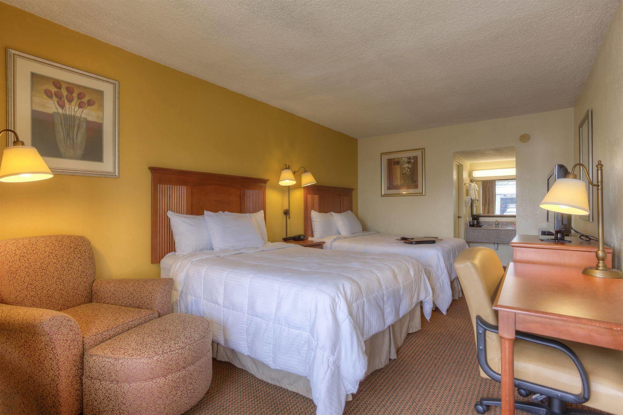 Econo Lodge Byron Ngoại thất bức ảnh