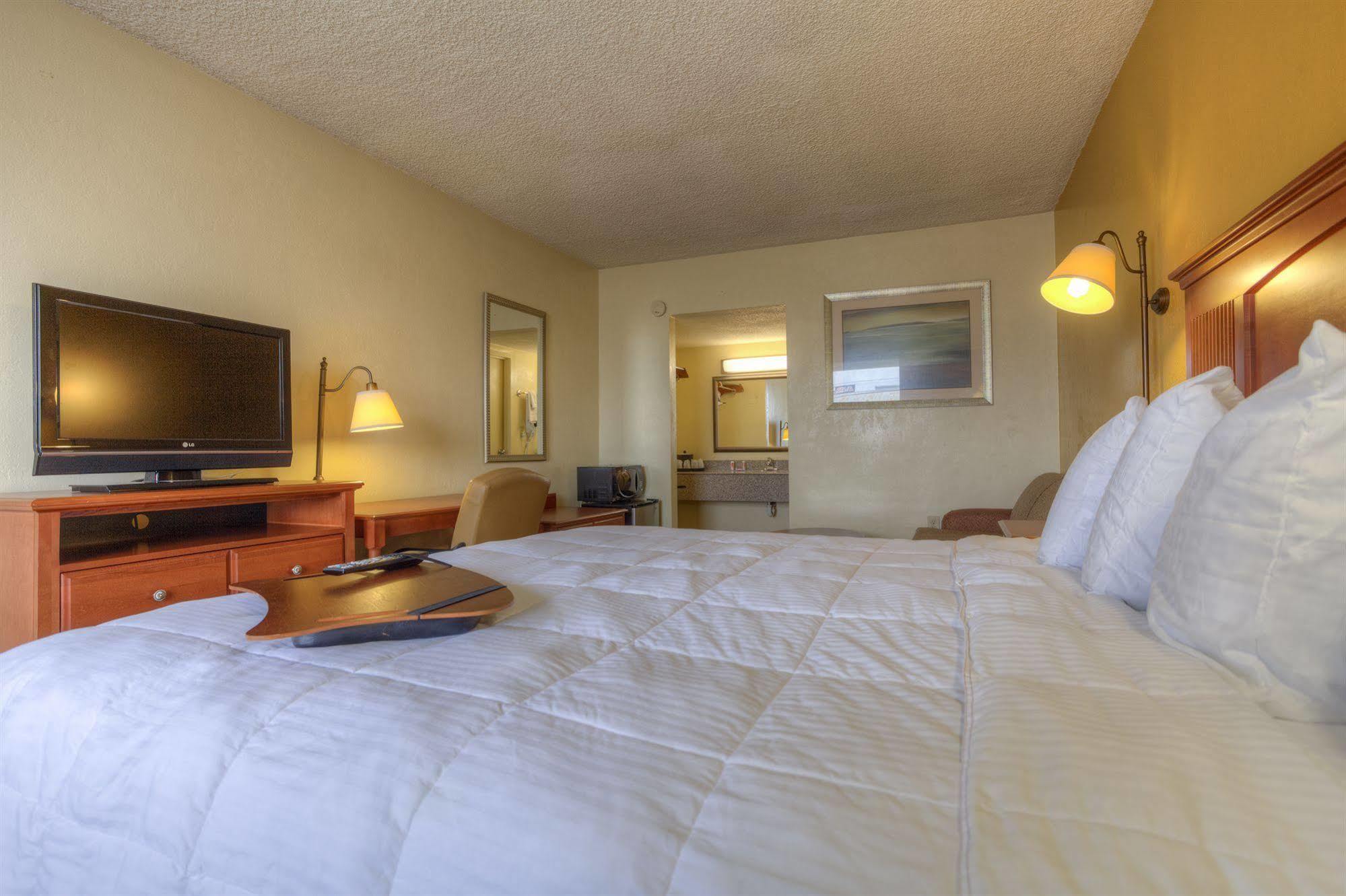Econo Lodge Byron Ngoại thất bức ảnh