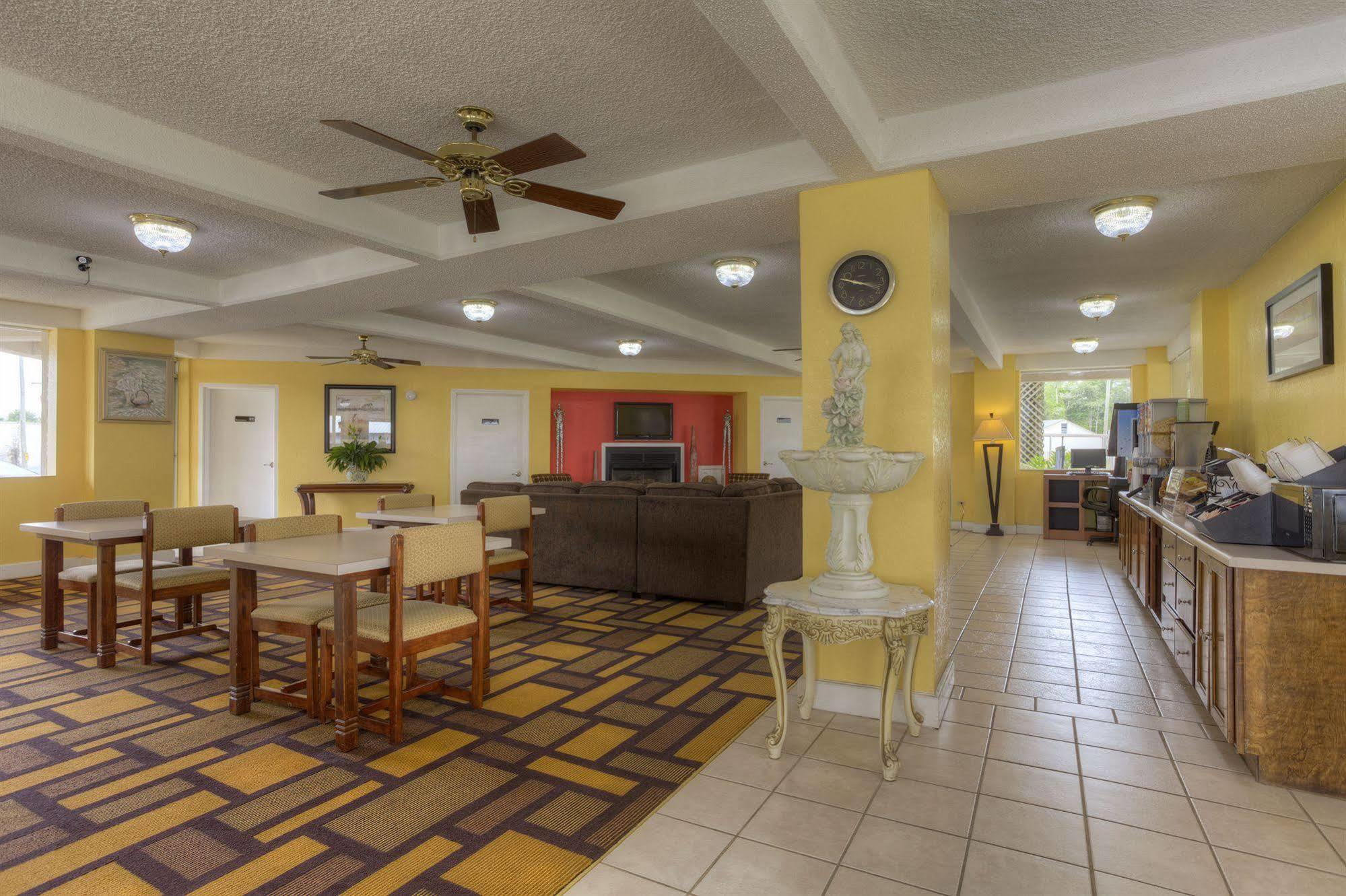 Econo Lodge Byron Ngoại thất bức ảnh